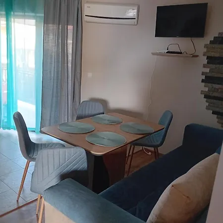 тристаен еуфория, влас スヴェティ・ヴラス