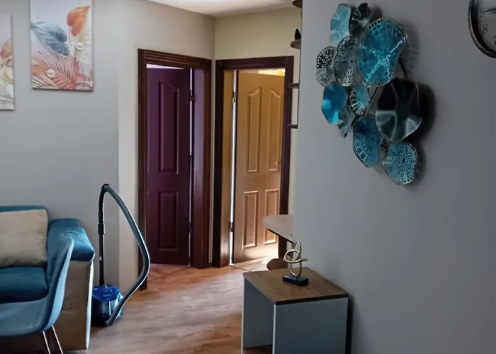 тристаен еуфория, влас 아파트