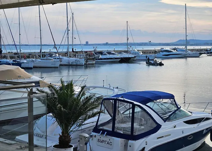 아파트 тристаен еуфория, влас 스베티 블라스